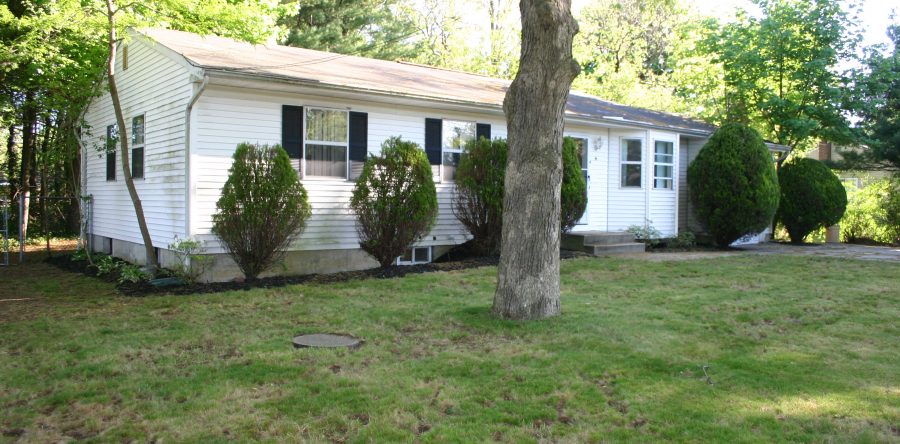 41 Glenmore Ave Brentwood, NY